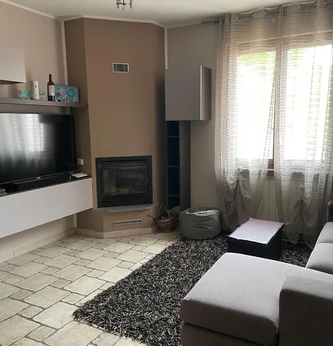 Villa Soave Con Piscina E Giardino Privato-1